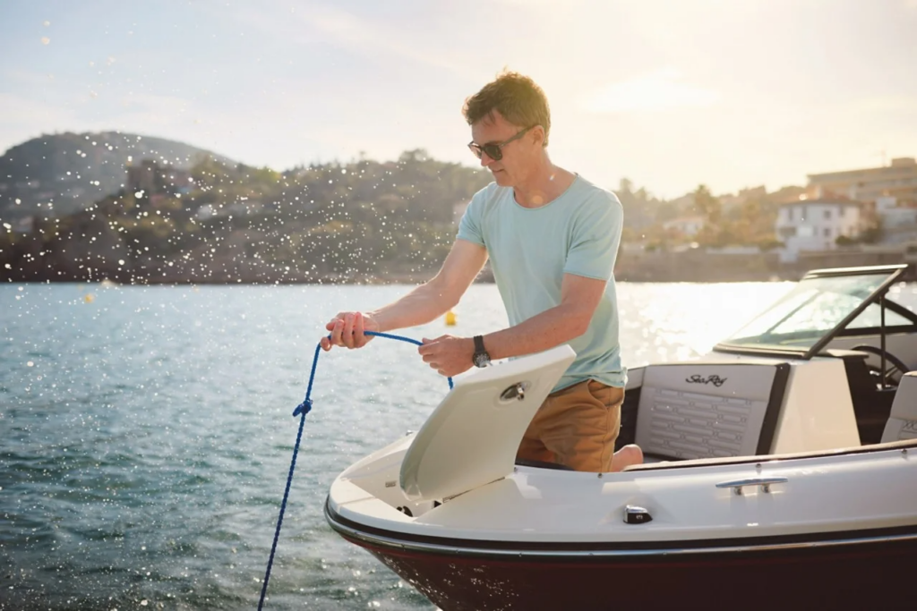 SEA RAY 210 OUTBOARD