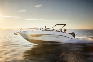 SEA RAY SUN SPORT 230 OUTBOARD MODRÁ