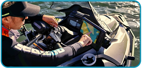 Skútr vodní Sea-Doo FishPro APEX 300 iDF