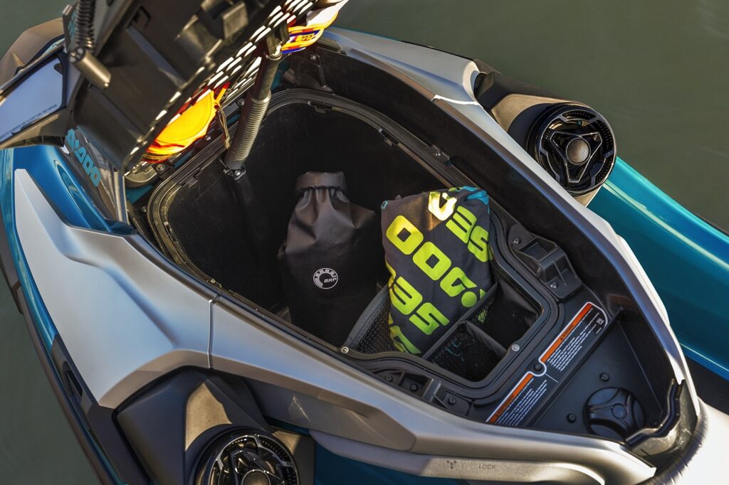 Skútr vodní Sea-Doo GTX LTD 3-up 325hp iDF Audio modrá metalíza