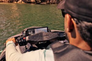 Skútr vodní Sea-Doo GTX LTD 3-up 325hp iDF Audio modrá metalíza