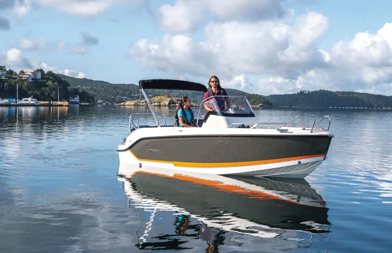UTTERN S53